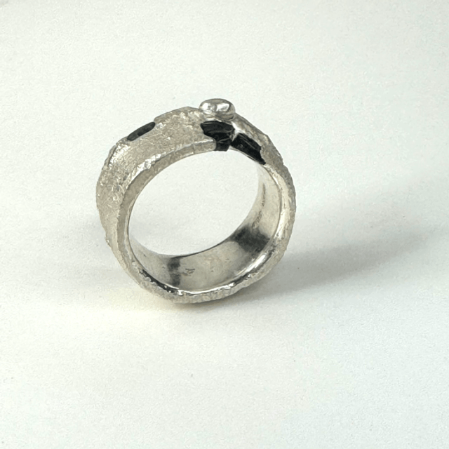 Blue halo ring