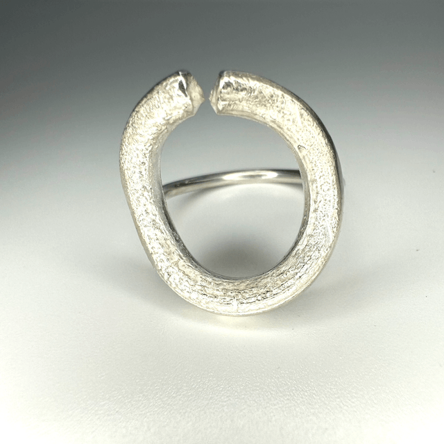  Double loop ring