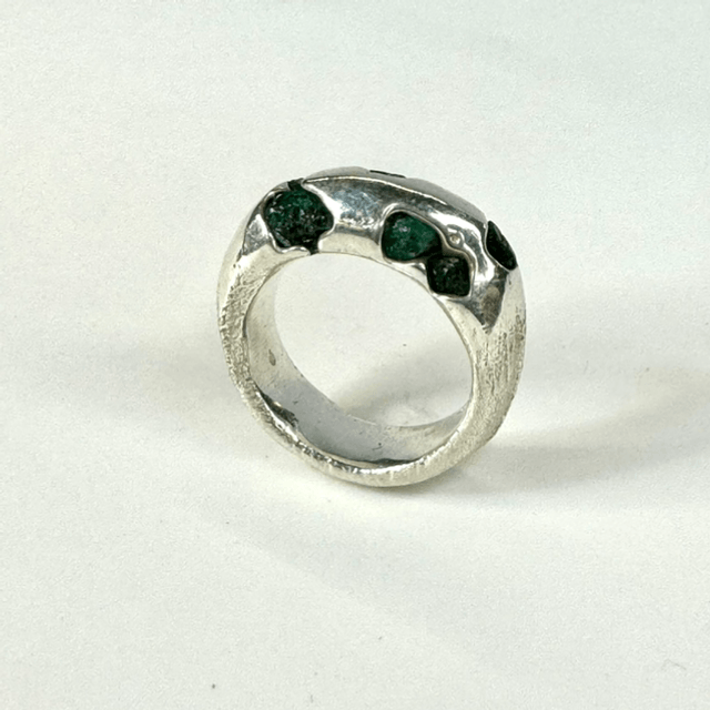 Green is the colour ring