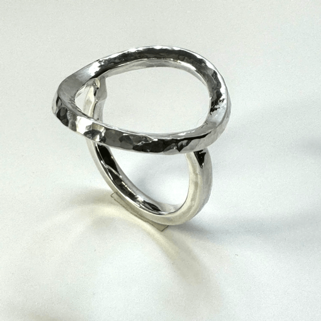 Double loop ring
