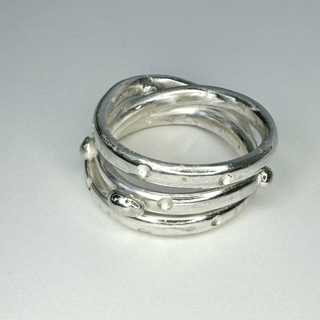 Multi twist ring