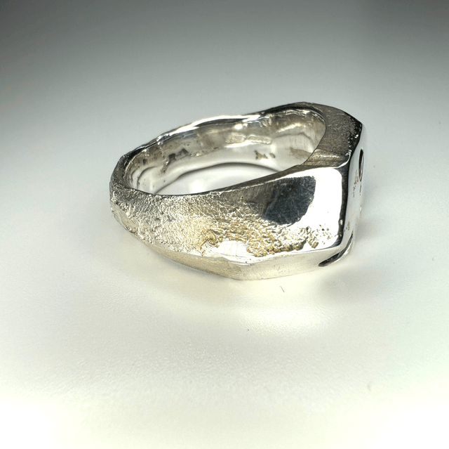 Hidden treasures ring