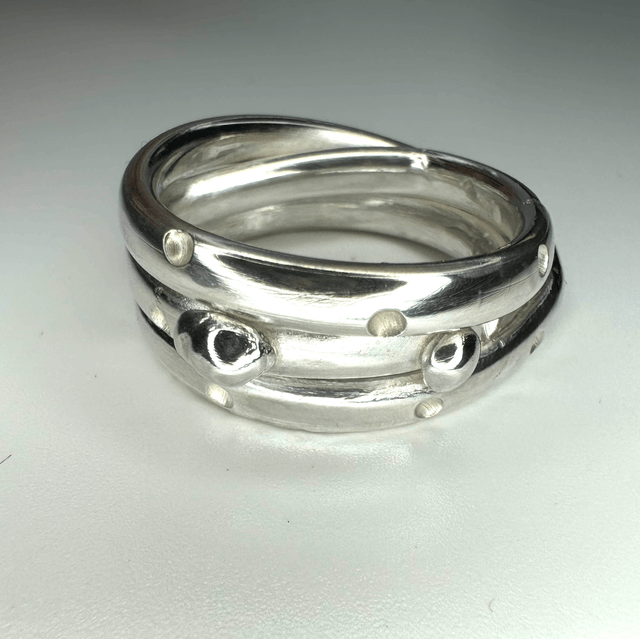 Multi twist ring