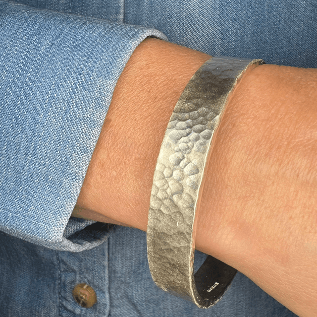 Luxury bangle