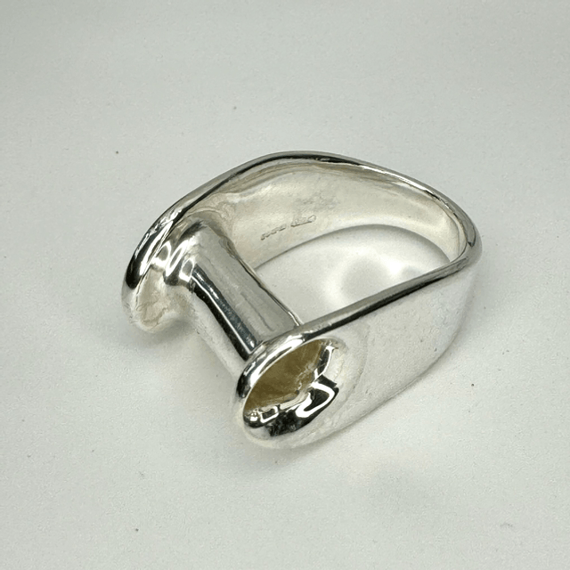 Wormhole ring