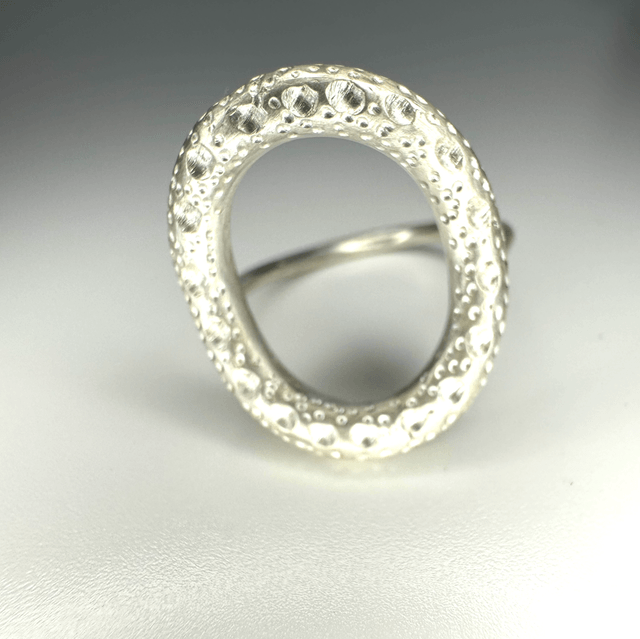  Double loop ring