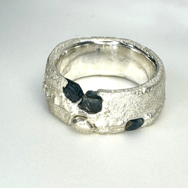Blue halo ring