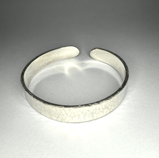 Luxury bangle