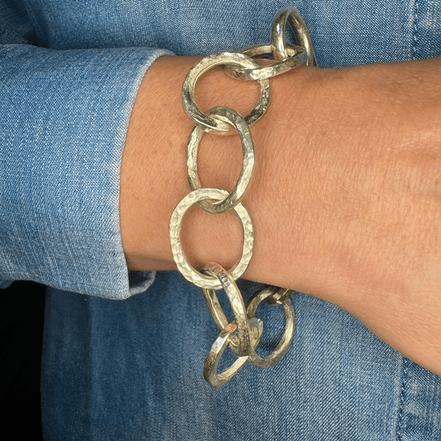 Textured T-bar bracelet