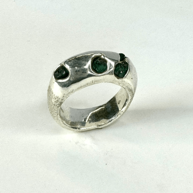 Green is the colour ring