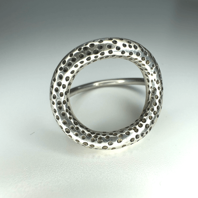 Double loop ring