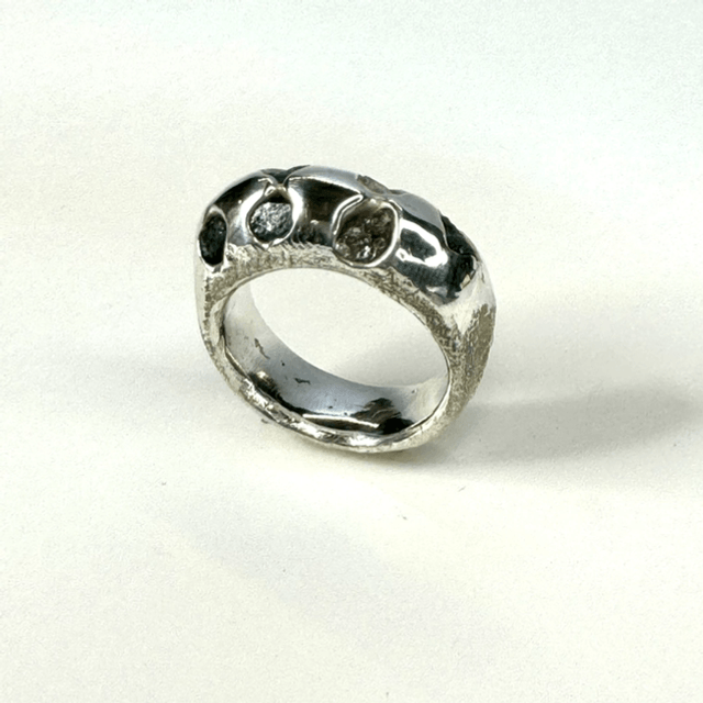 Big raw emeralds ring