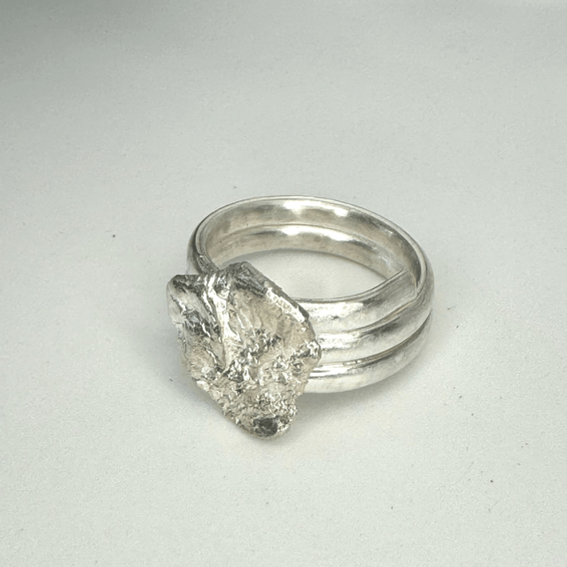 Multi band ring