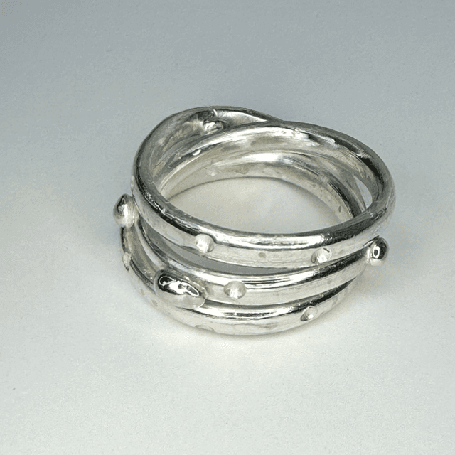 Multi twist ring